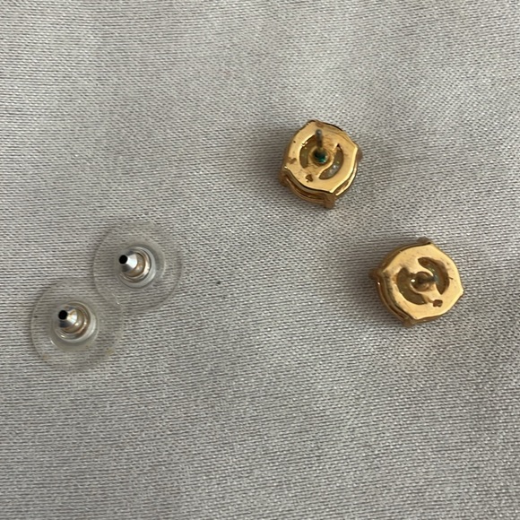 Kate Soade clear glitter stud earrings - Picture 3 of 4